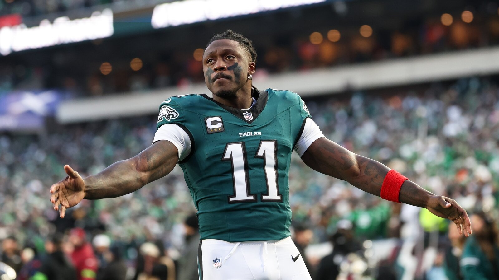 A.J. Brown shares message with Eagles fans after being traded to Patriots - 6abc Philadelphia