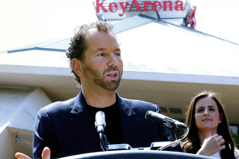 Court filing reveals President Trump spoke to Live Nation CEO before antitrust case was settled - AP News