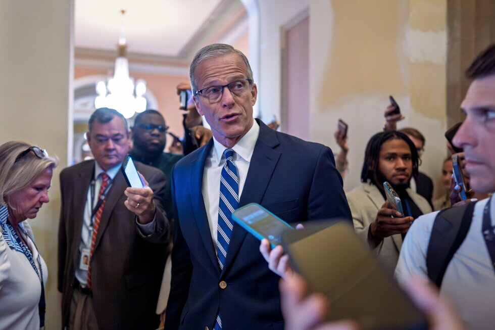 Senate OKs $70B immigration bill after rejecting efforts to permanently ban Trump's settlement fund - AP News