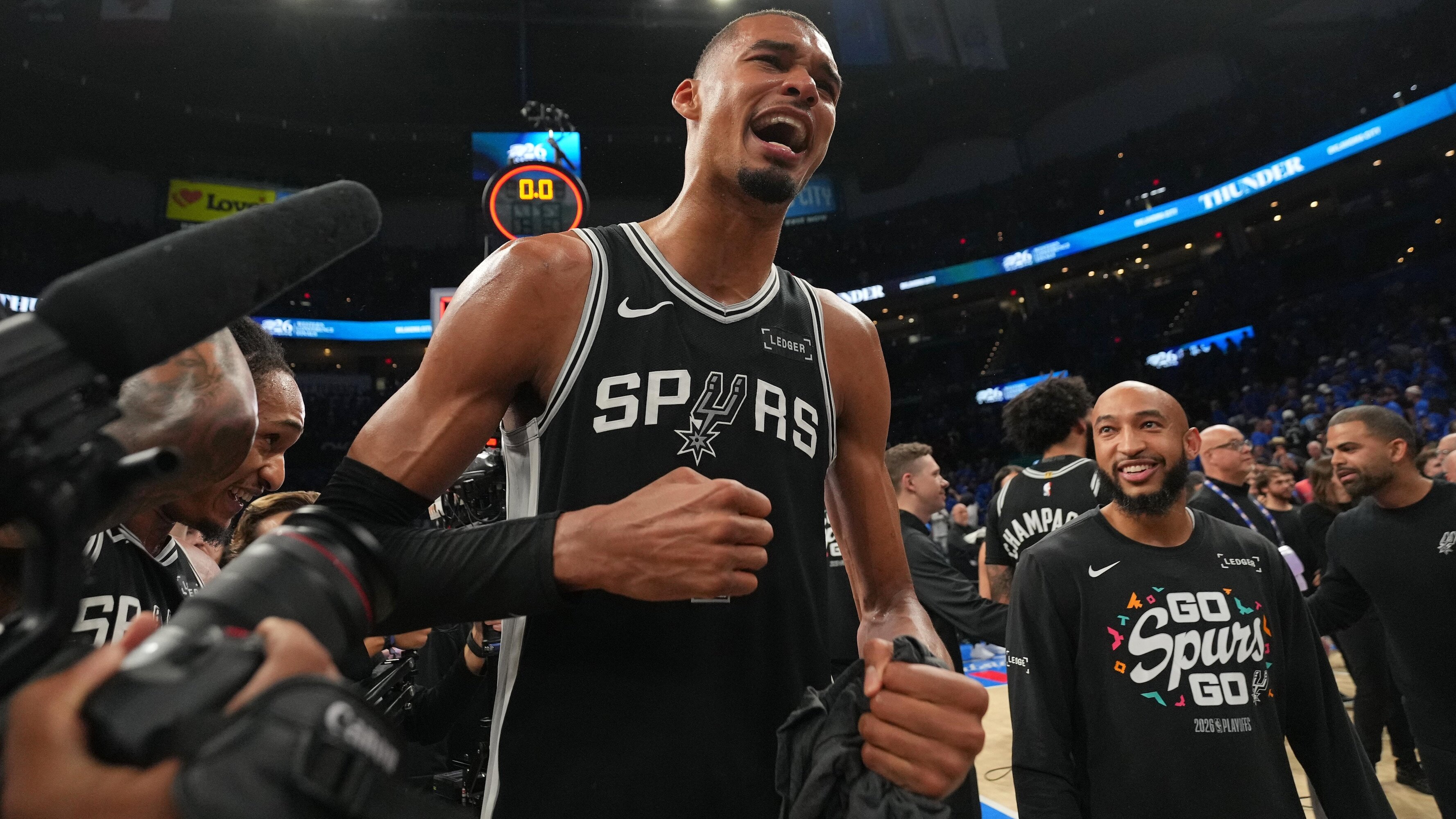 Updated NBA Finals Ticket Prices for Spurs vs. Knicks After Thunder Eliminated in Game 7 of WCF - Bleacher Report