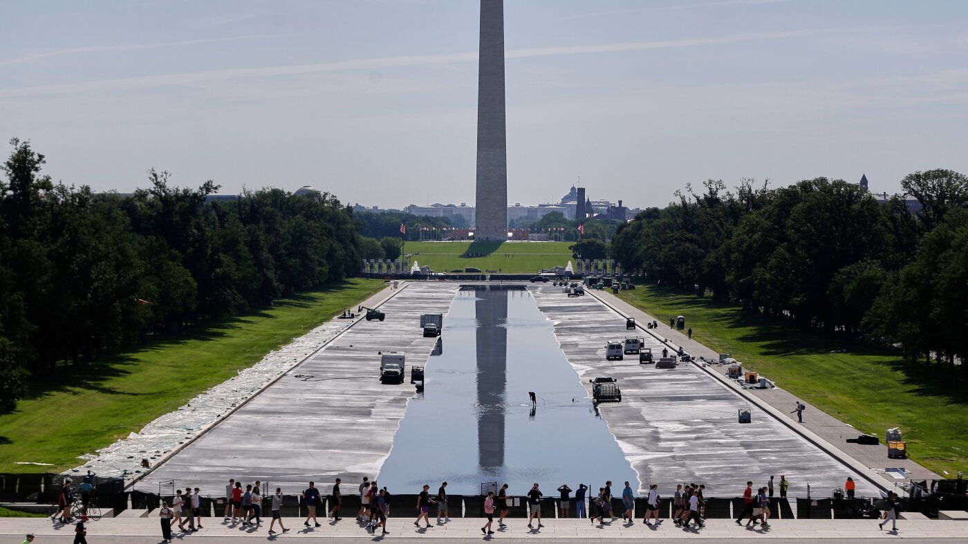 After D.C.'s Reflecting Pool gets repainted, visitors ask: What changed? - NPR