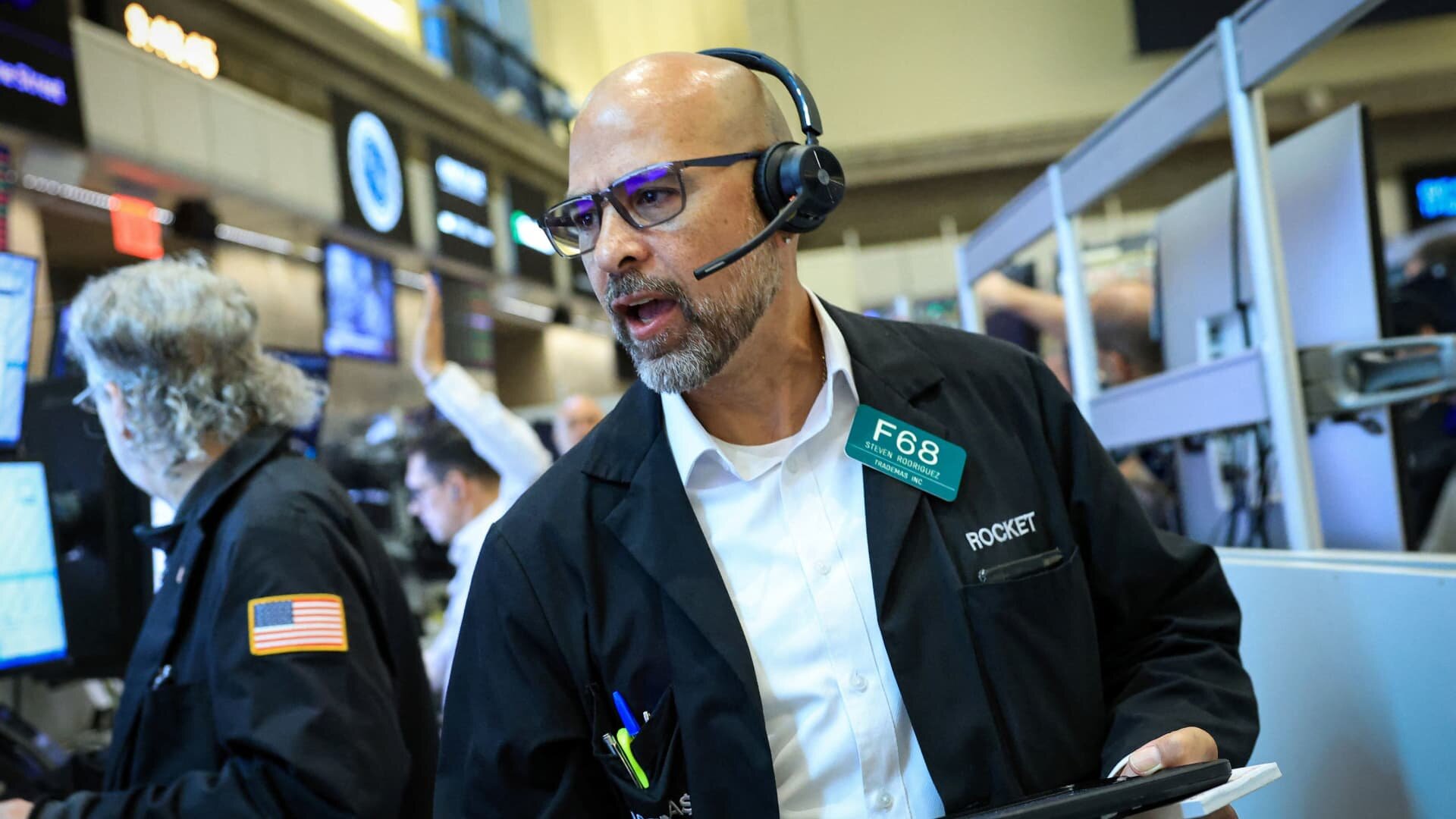 Global tech sell-off deepens as South Korea's Kospi sinks 8%, S&P 500 futures fall: Live updates - CNBC