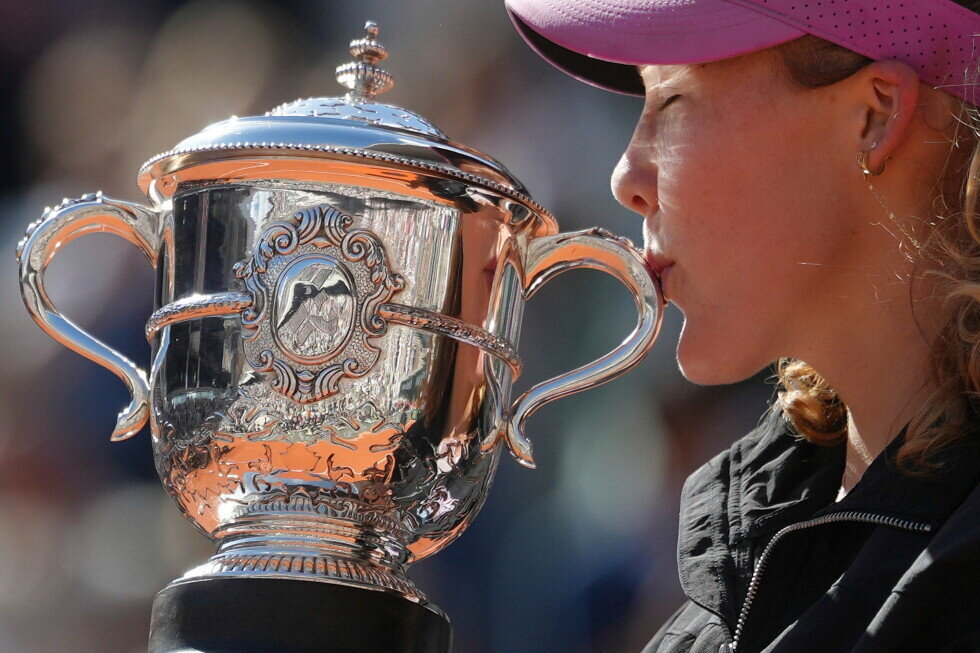 Russian teenager Mirra Andreeva wins French Open to claim her first Grand Slam title - AP News