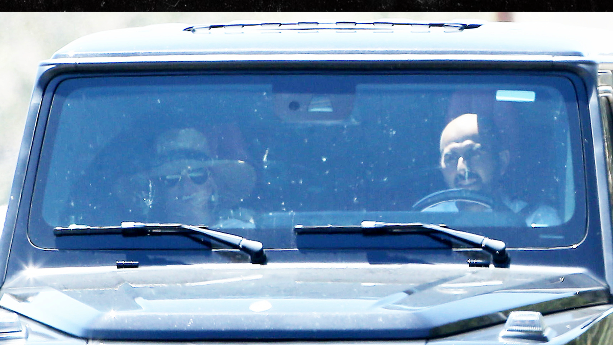 Britney Spears Keeps Low Profile During Holiday Weekend Outing - TMZ