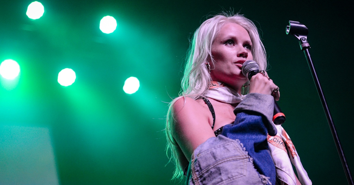 Lauren Bennett, singer on ‘Party Rock Anthem,’ dies at 37 - NBC News