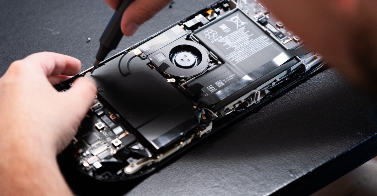 Valve says iFixit will keep selling Steam Deck batteries after all - The Verge