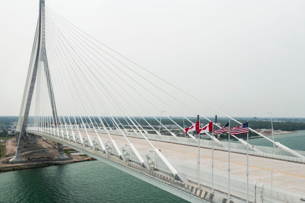US-Canada bridge opens in Detroit even as trade disputes test the neighbors’ ties - AP News