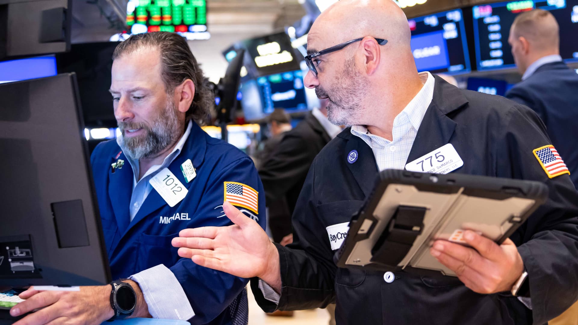 Nasdaq futures fall as chip stocks struggle: Live updates - CNBC