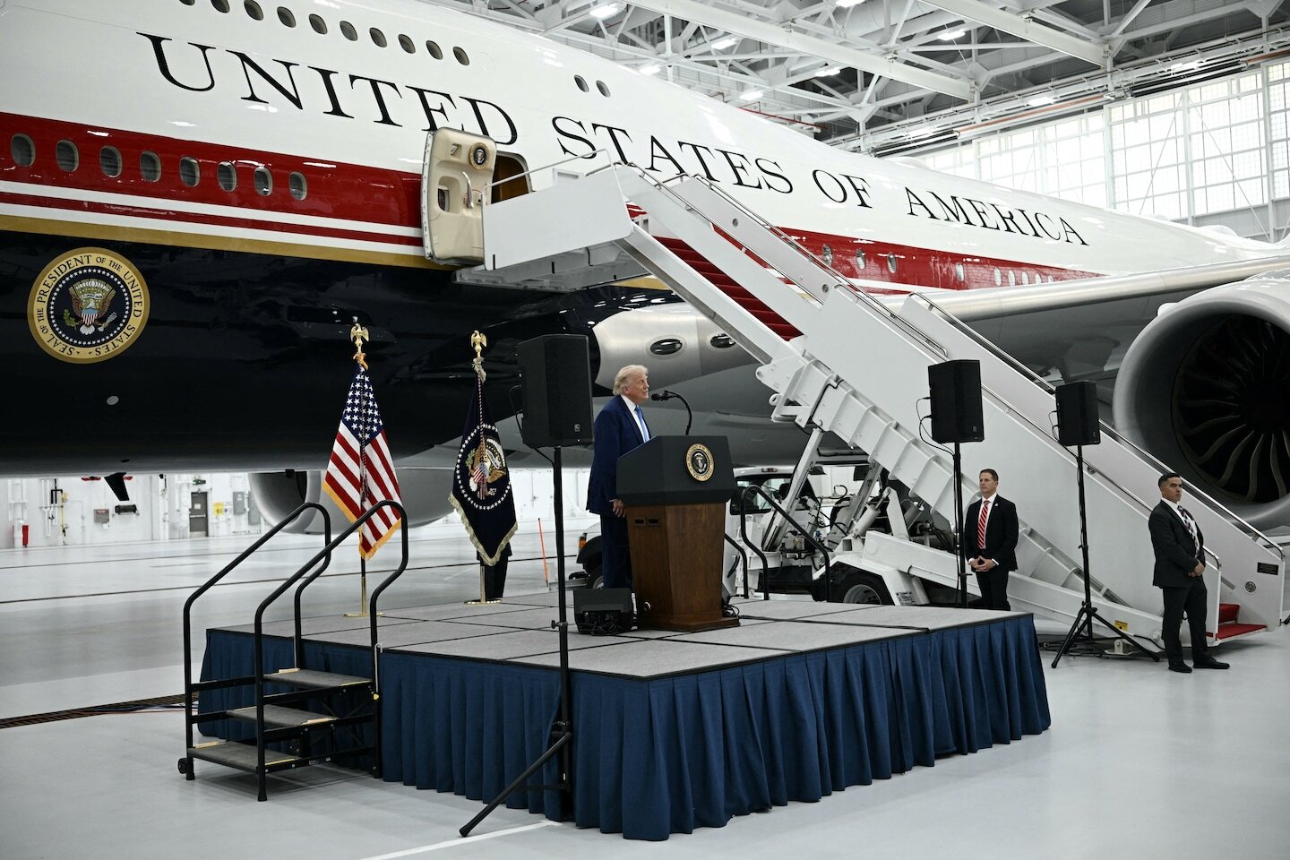 Justice Dept. subpoenas N.Y. Times journalists over reports on new Air Force One - The Washington Post