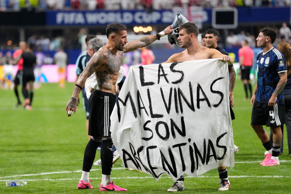 UK urges FIFA to investigate Argentina over Falklands banner at World Cup - AP News