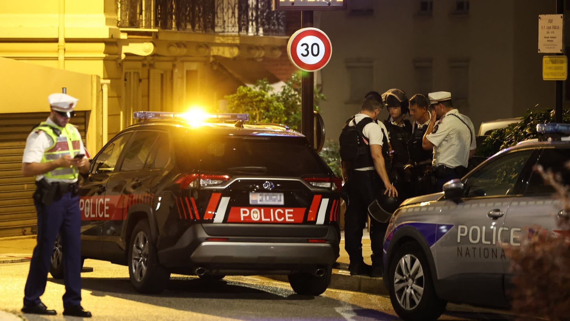 Suspect flees after bomb attack in Monaco injures three people - Financial Times