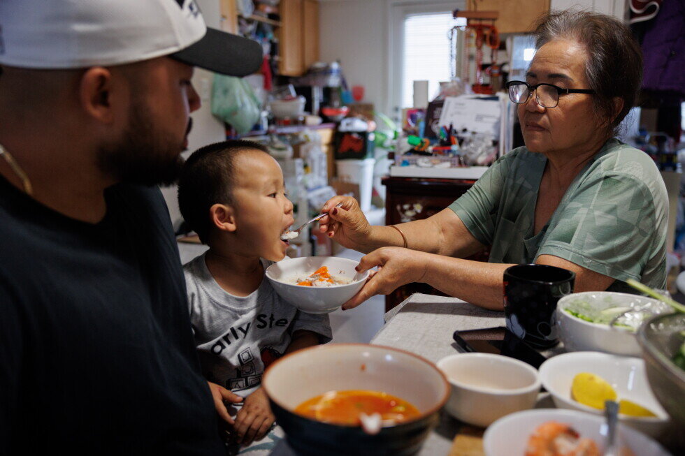 Americans rewire their grocery shopping routines while digesting the biggest price jump in 50 years - AP News