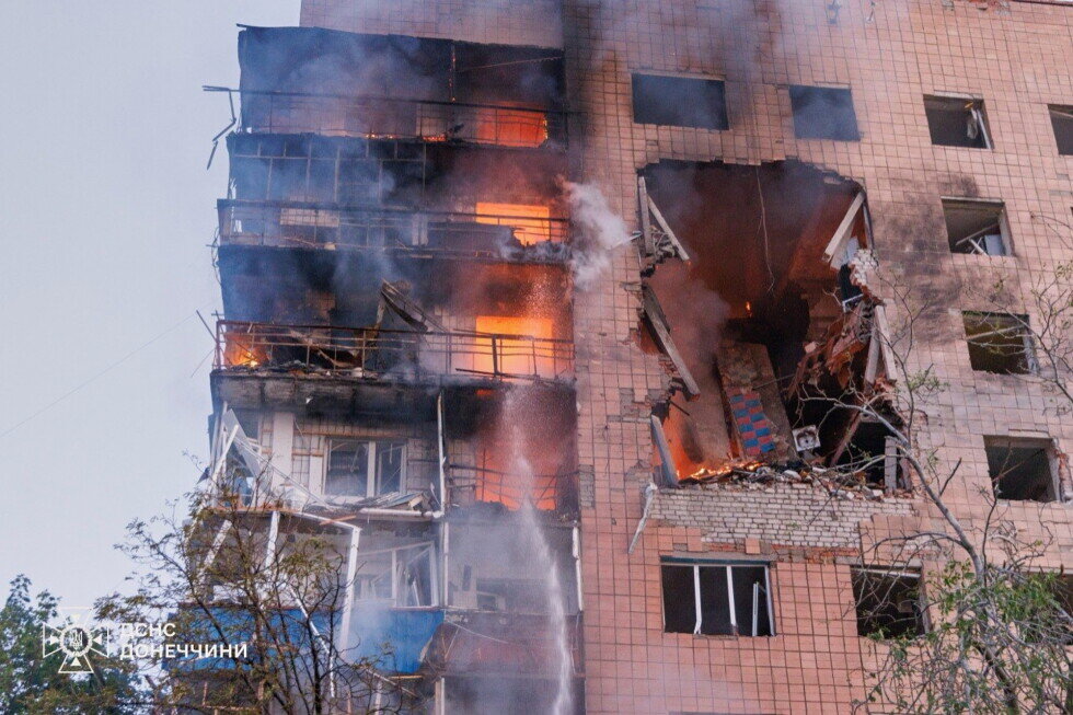 Ukraine fires 400 drones toward Moscow as Zelenskyy grapples with protests - AP News