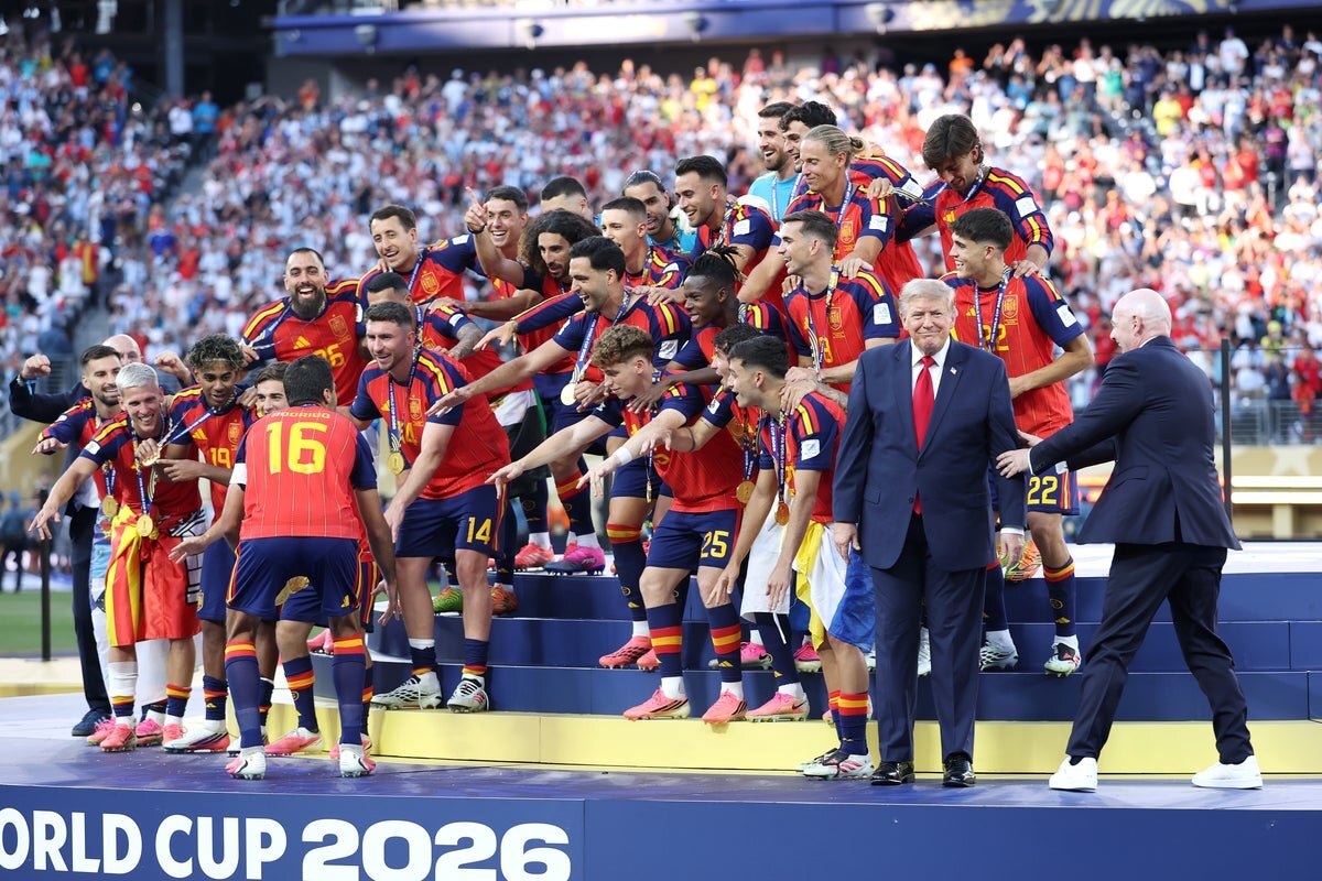 Trump steps on World Cup winner’s moment with photobomb of Spain’s trophy lift - The Independent