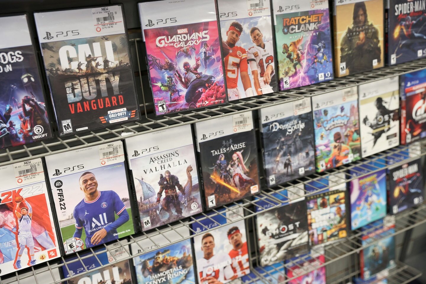 You won’t be able to buy new PlayStation games on discs starting in 2028 - The Washington Post