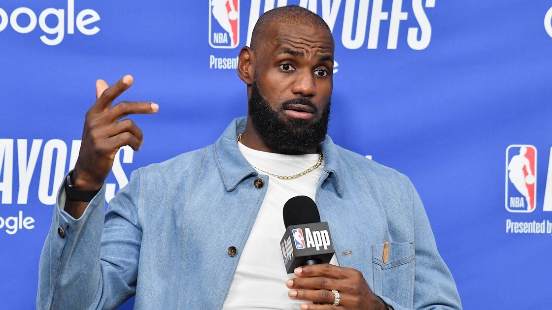 New LeBron James Rumors on NBA Teams Sending Voice Notes to Star Amid Free Agency Recruitment - Bleacher Report