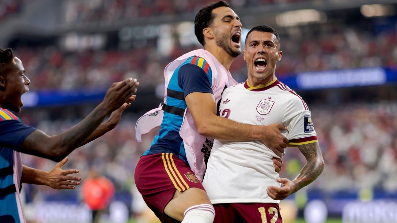 World Cup favorites France unravel as Spain book spot in final with ease - ESPN