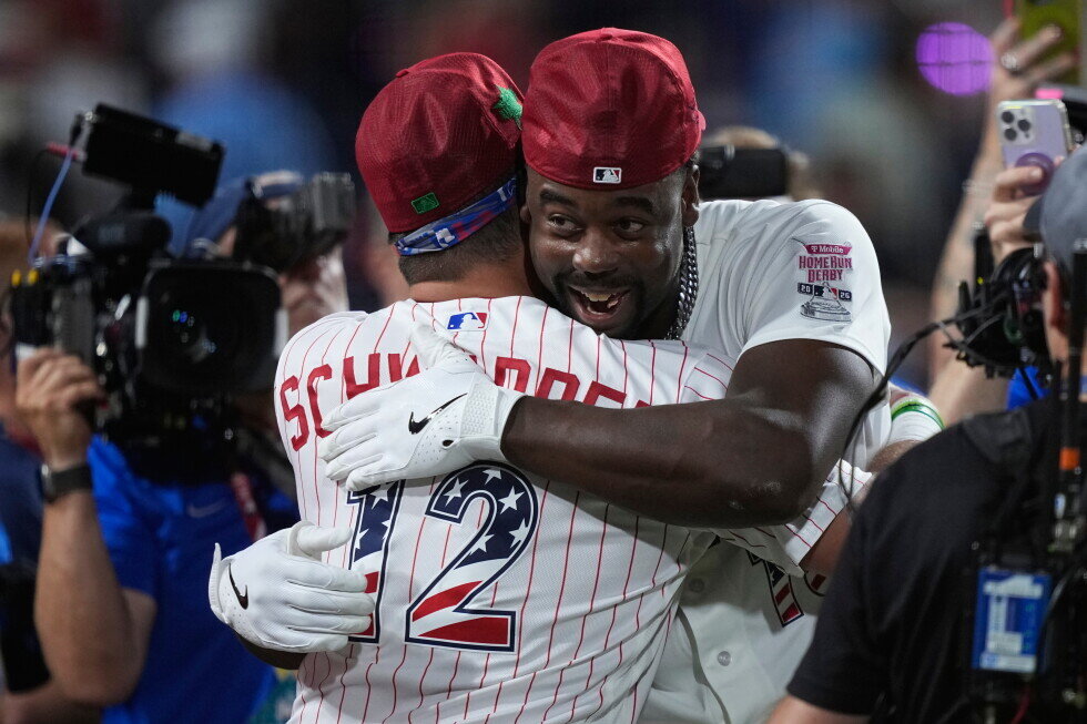 Schwarber advances in Home Run Derby, along with Contreras, Walker, Caminero - AP News
