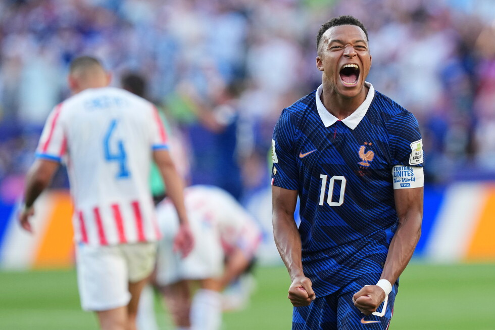 Kylian Mbappé of France scores 19th career World Cup goal, 1 behind Golden Boot rival Messi - AP News