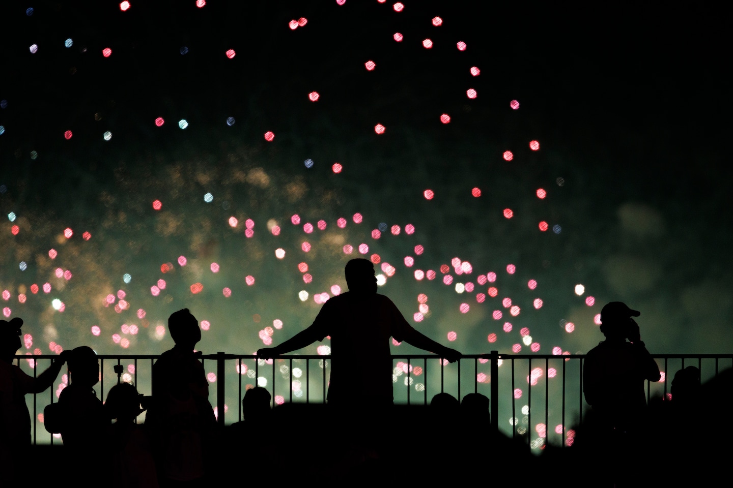 National Mall fireworks reward those who had to sweat out a long wait - The Washington Post