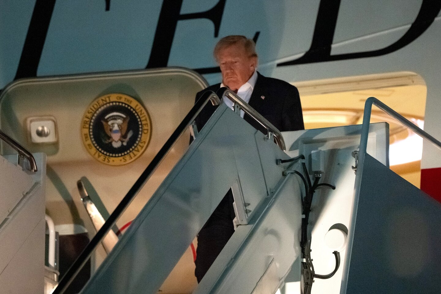 Trump left NATO summit on old Air Force One, not new jet from Qatar - The Washington Post