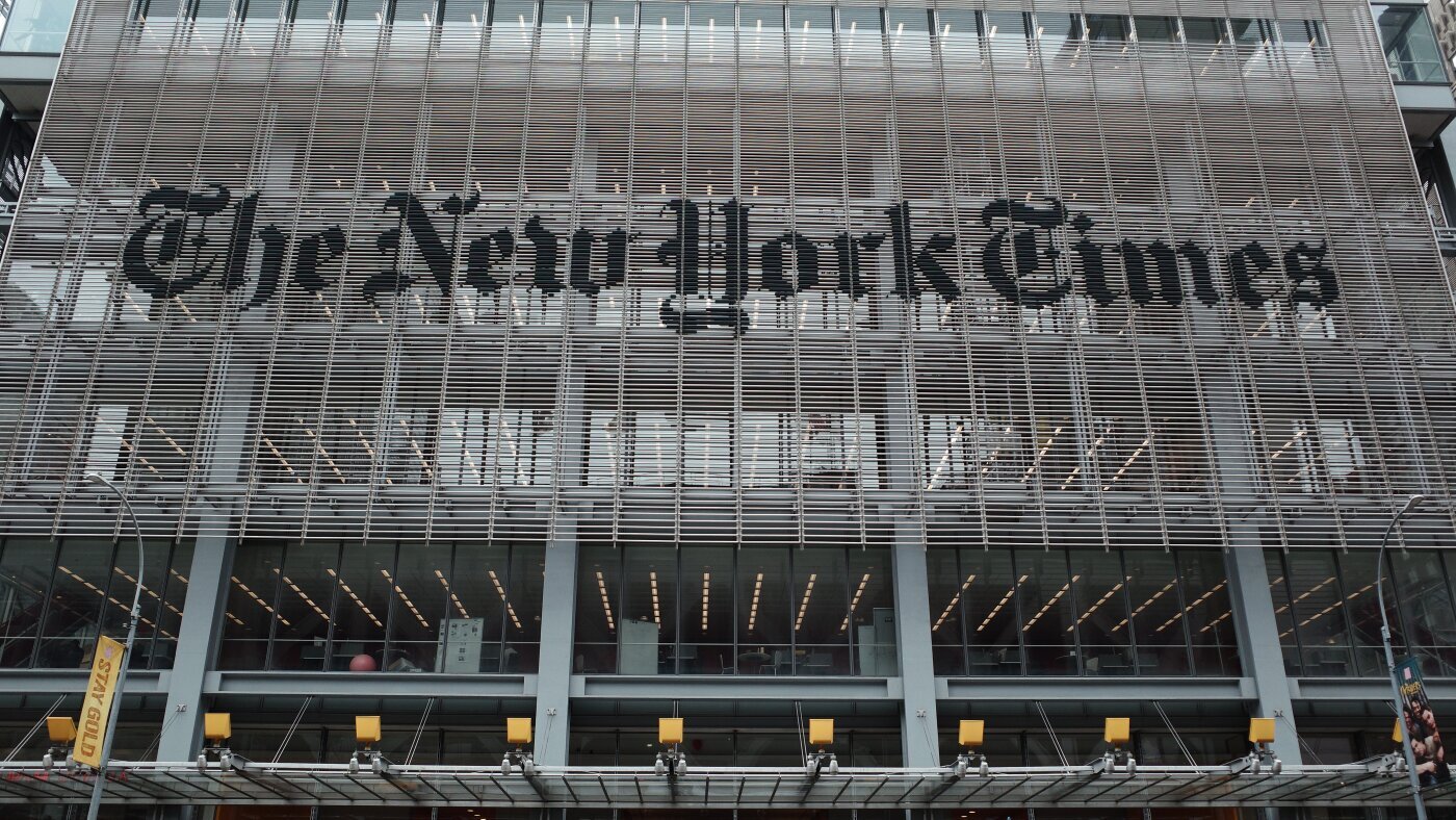 Justice Department subpoenas New York Times reporters over Air Force One reporting - NPR