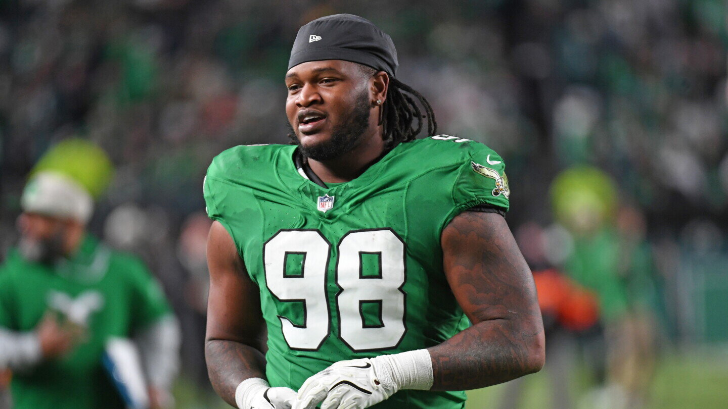 Jalen Carter, Eagles agree to four-year extension - NBC Sports