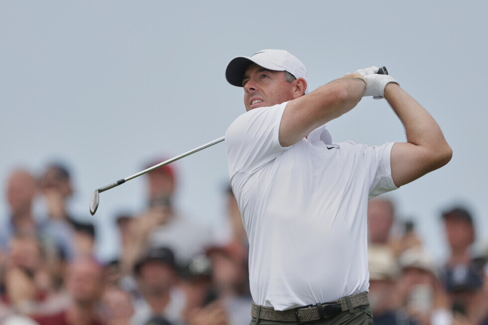 McIlroy accuses DeChambeau of trying to ‘hold the tournament hostage’ at British Open - AP News