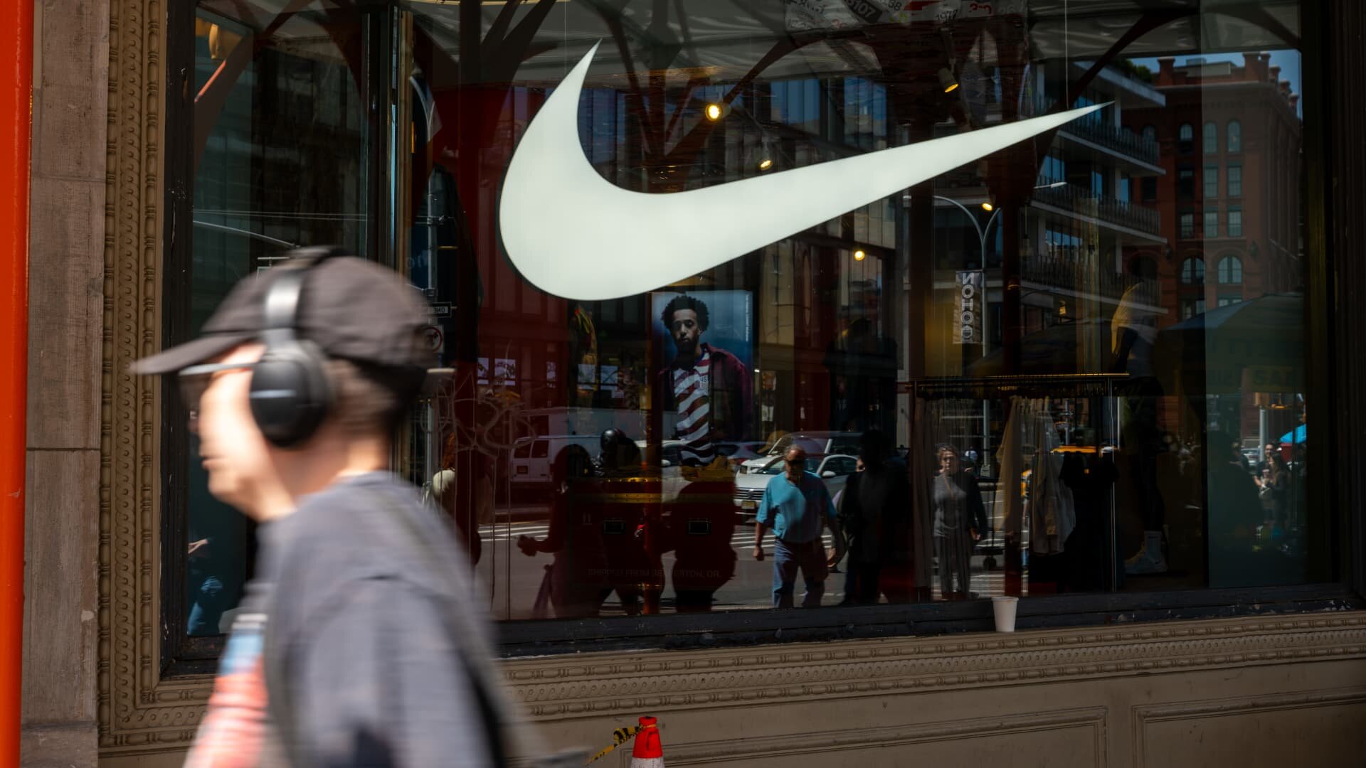 Nike is set to report earnings after the bell. Here's what to expect - CNBC
