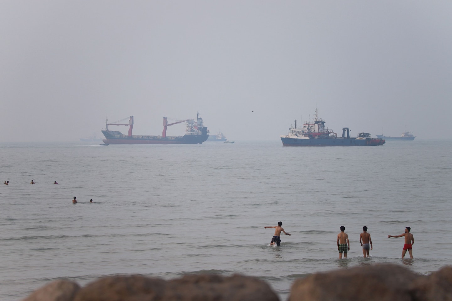 U.S. and Iran launch fresh strikes following attacks on commercial ships - The Washington Post