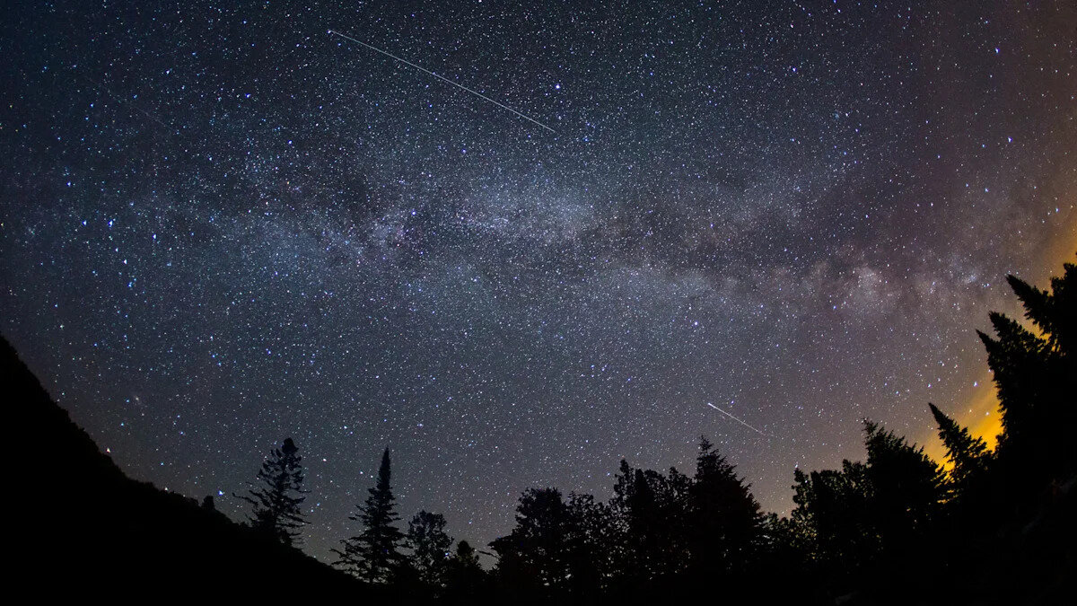 Two meteor showers will peak tonight. How to watch the Southern Delta Aquariids and the Alpha Capricornids. - Yahoo