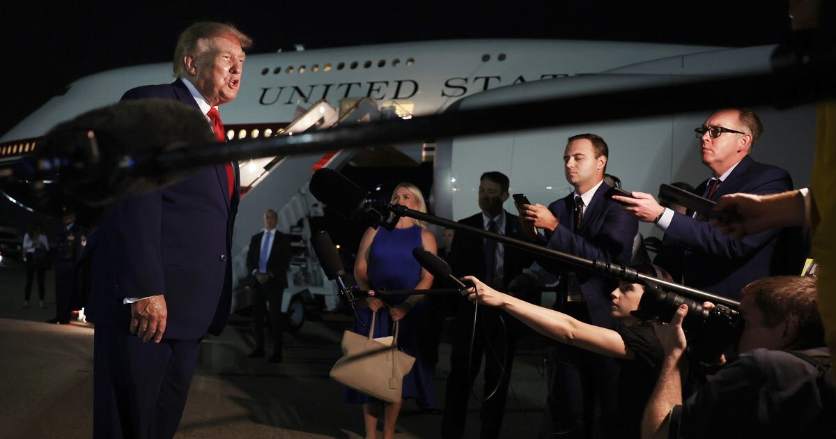 Live Updates: Trump says U.S. has "total control" over Strait of Hormuz and might "keep it" - CBS News