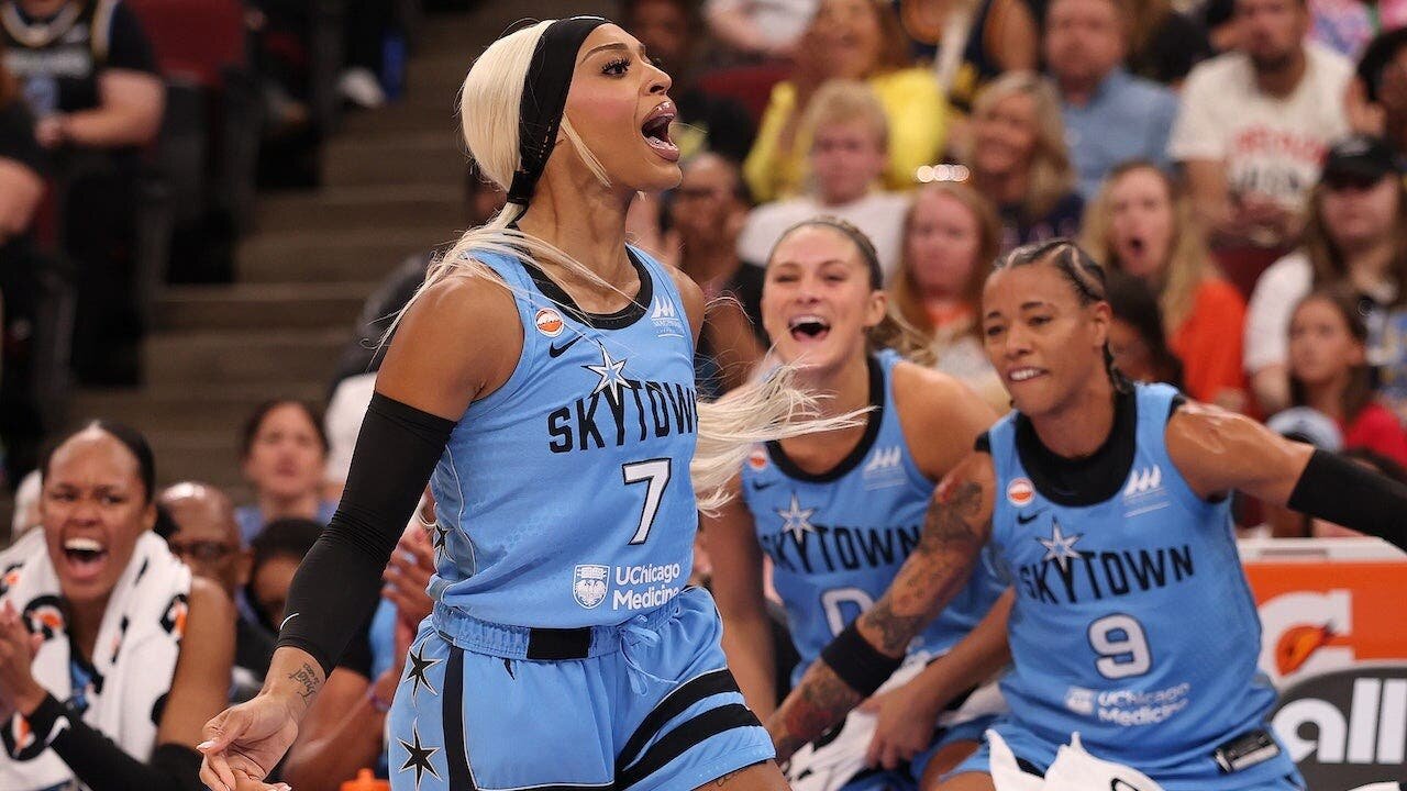 Who is DiJonai Carrington? WNBA star who smacked Sophie Cunningham, got ejected and blamed 'White privilege' - Fox News