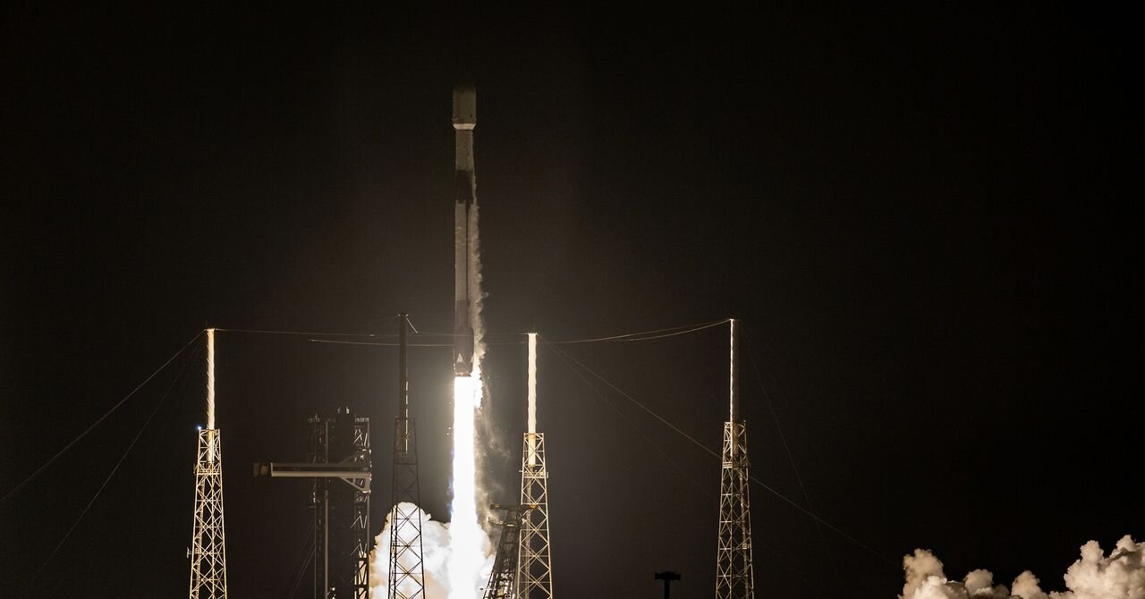 SpaceX’s Falcon 9 Rocket Is About to Crash Into the Moon—and It Could Be Visible From Earth - WIRED