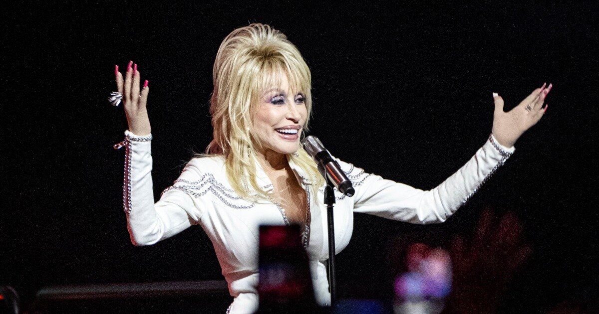 Tennessee moves to rename Nashville International Airport in Dolly Parton’s honor - NBC News