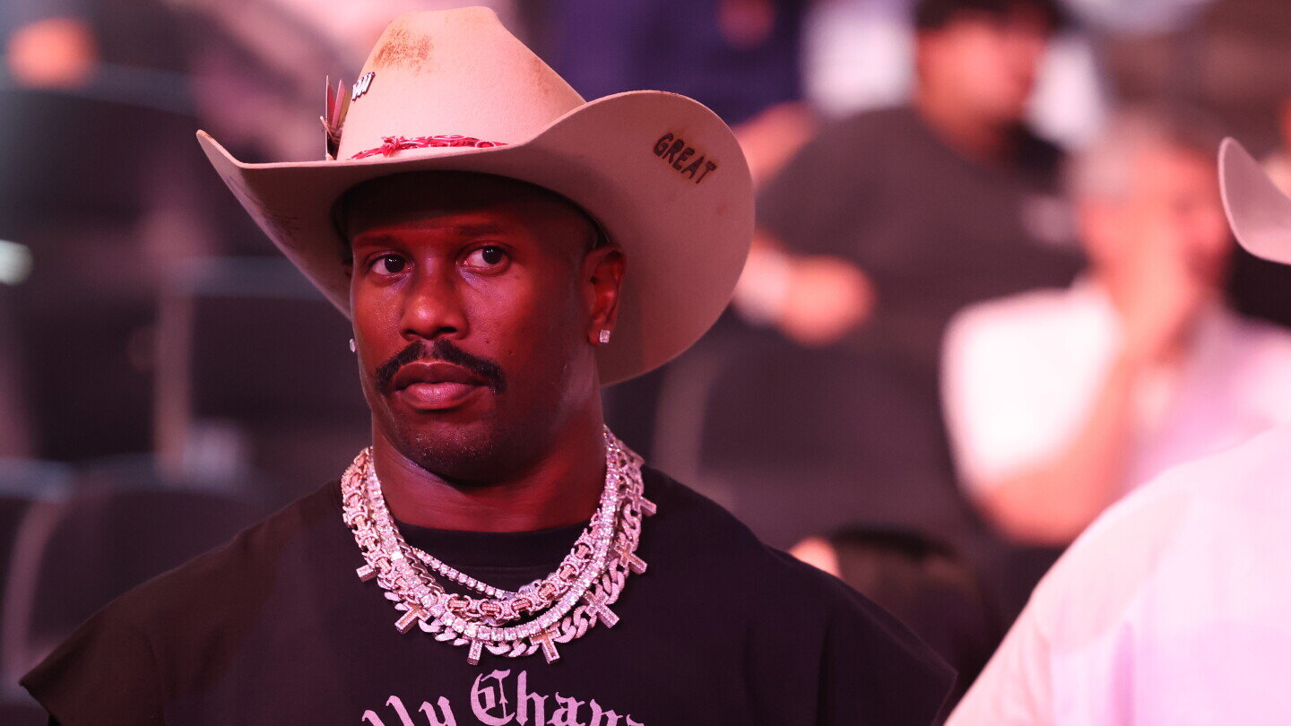 Von Miller calls signing with the Cowboys "a dream within a dream" - NBC Sports