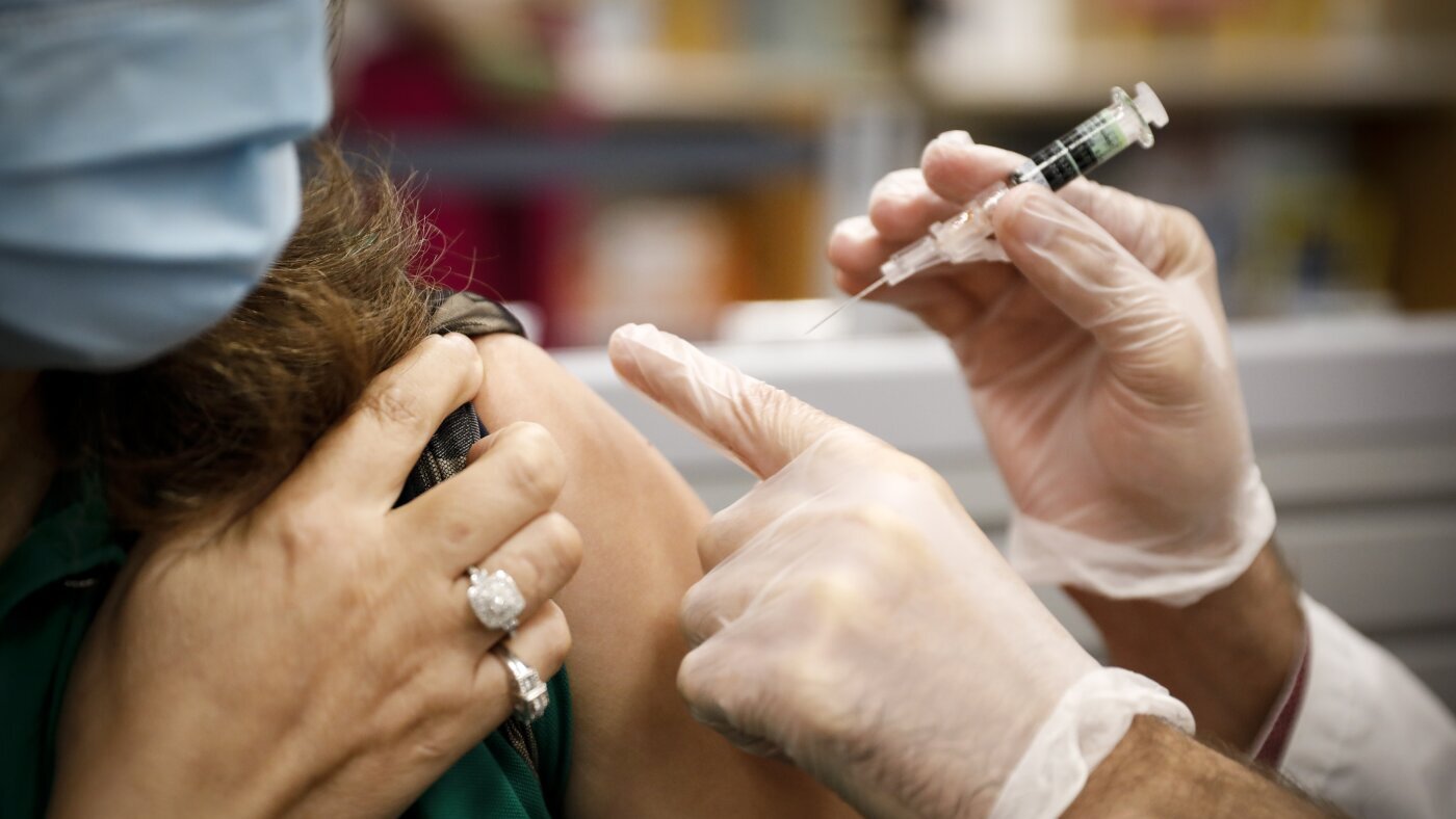A new flu vaccine geared to older people is coming soon - NPR