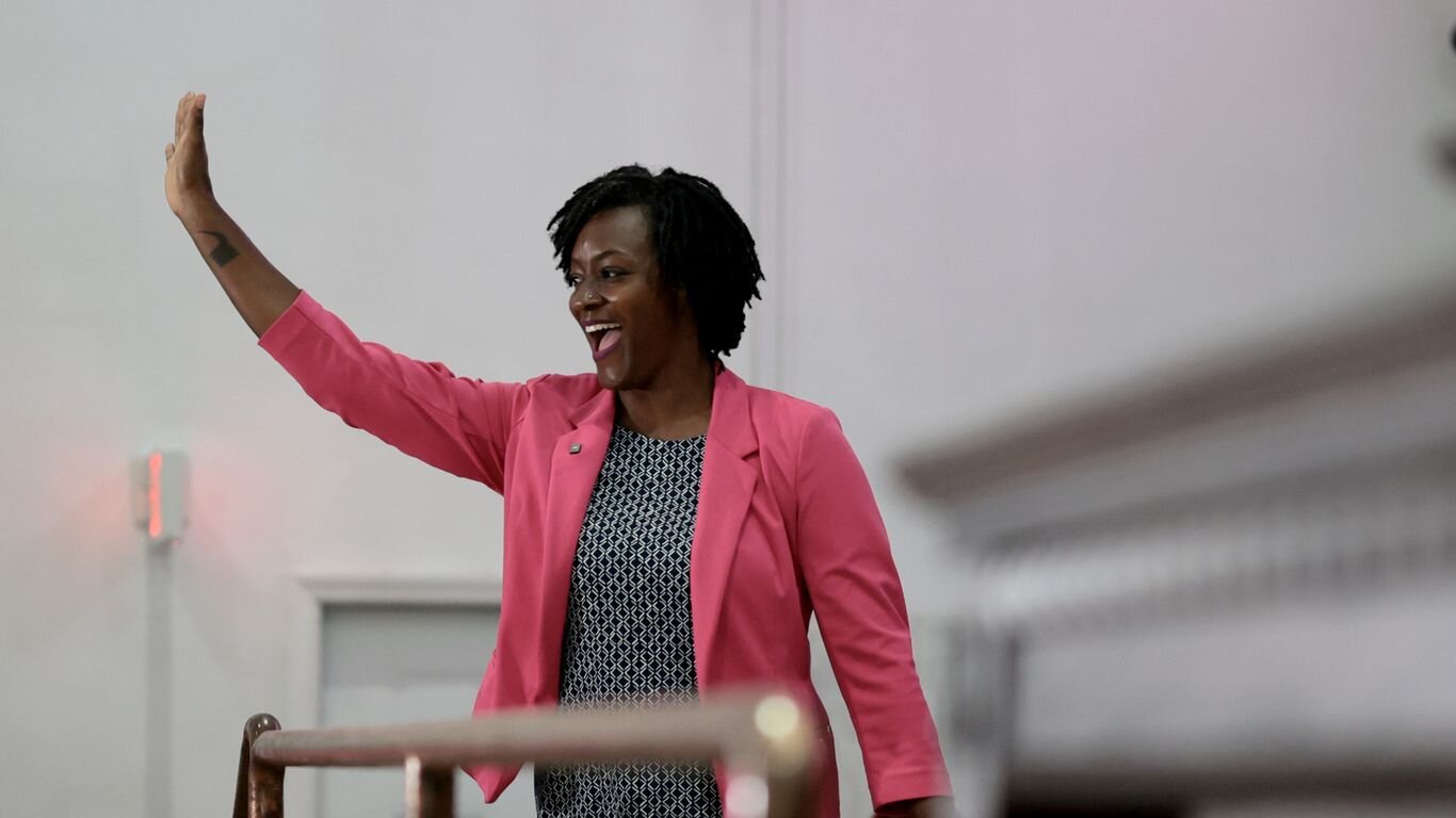 Angie Nixon scores socialist breakthrough in Trump's Florida - Axios