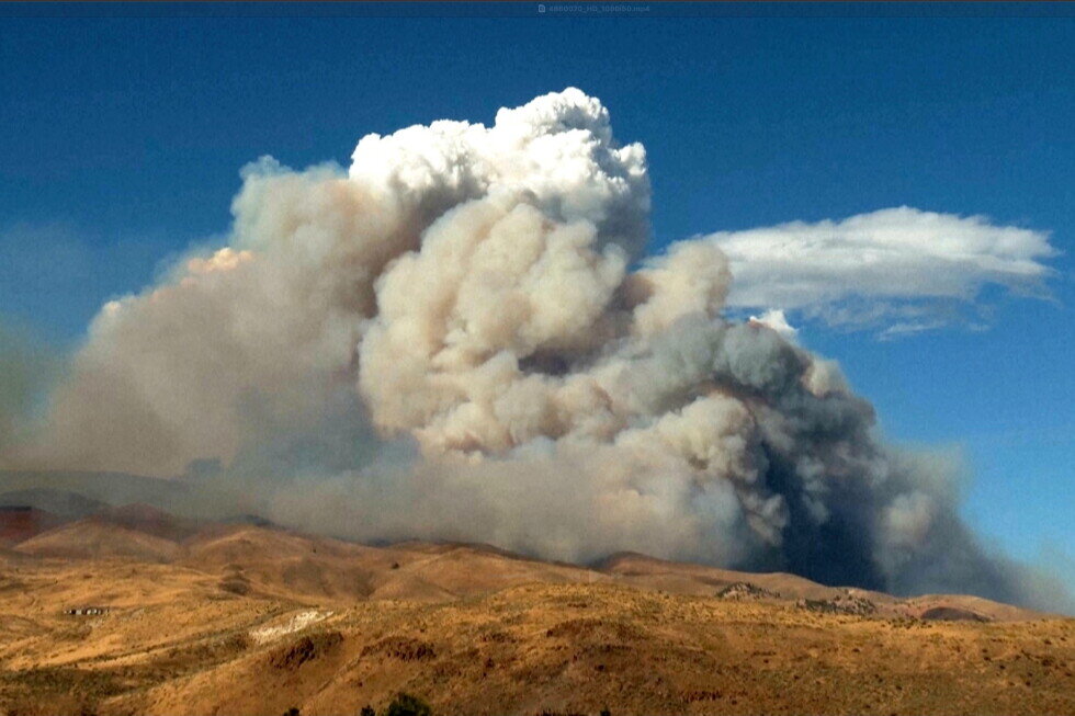 Firefighters make progress against a Nevada wildfire that’s destroyed more than 30 homes - AP News
