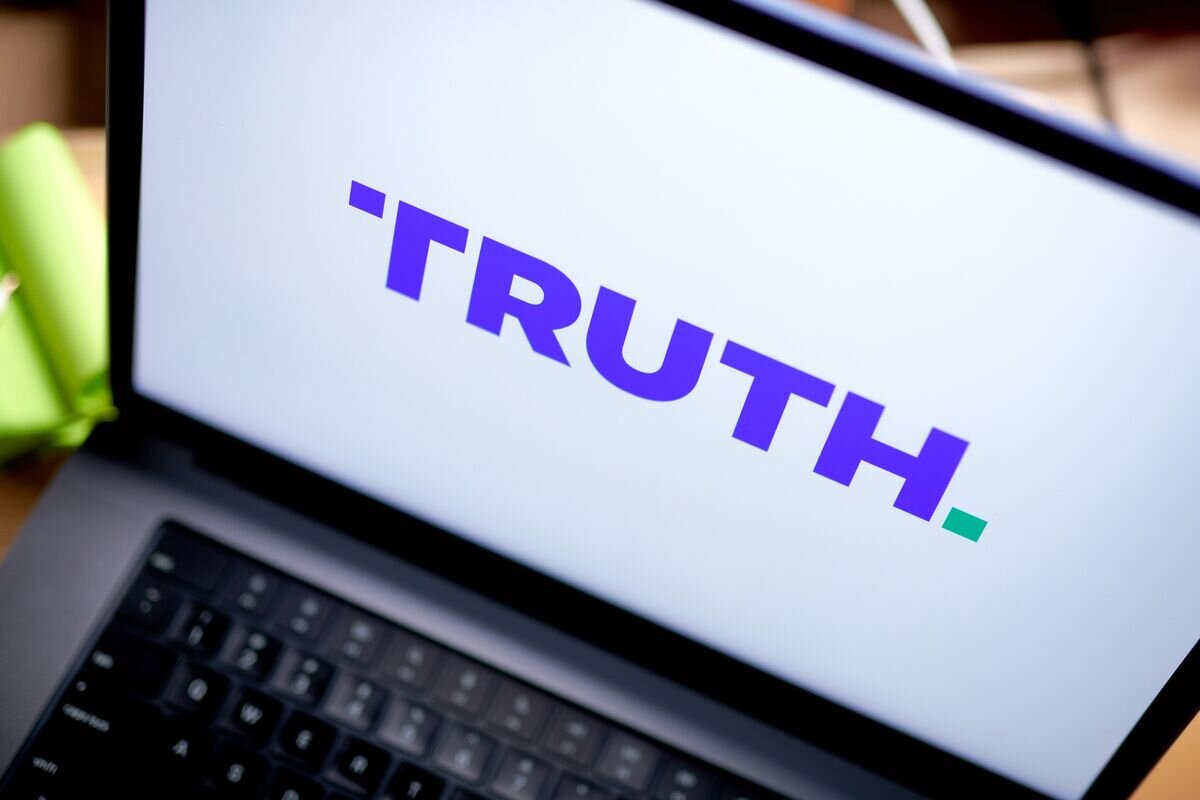 Trump Sued Over Plan to Sell Access to Truth Social Posts - Bloomberg.com