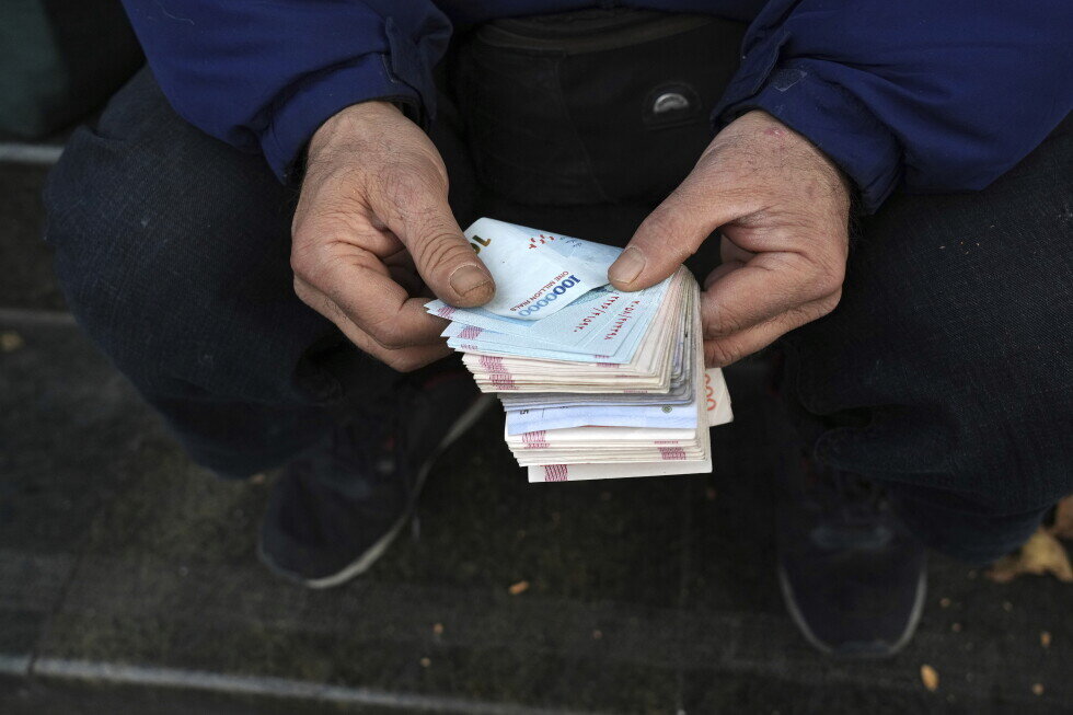 Iran’s rial currency hits new record low as US prepares to announce more sanctions - AP News