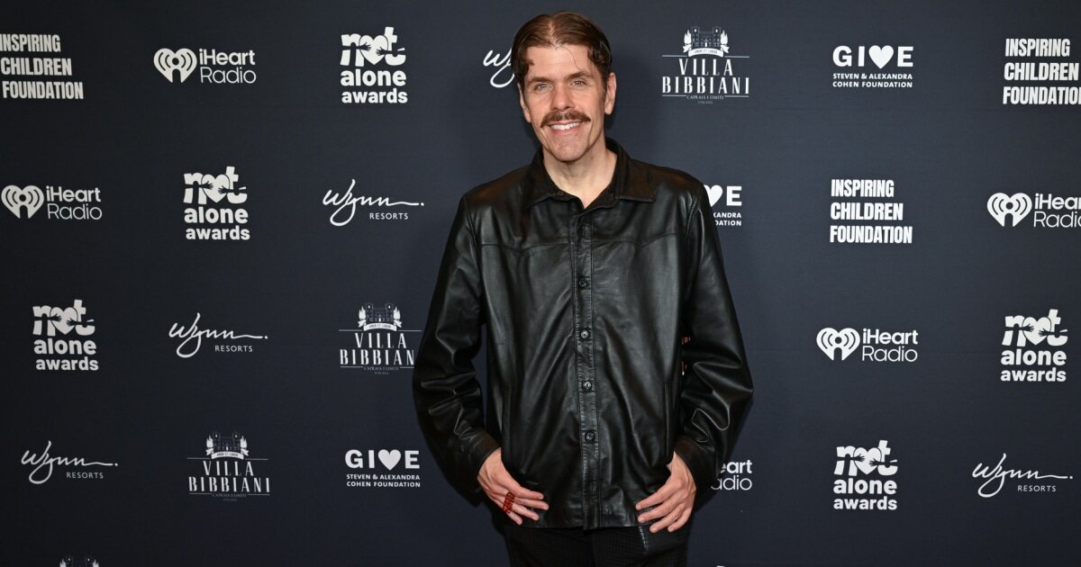 Perez Hilton hospitalized after reports he livestreamed self-harm, sheriff’s officials say - NBC News
