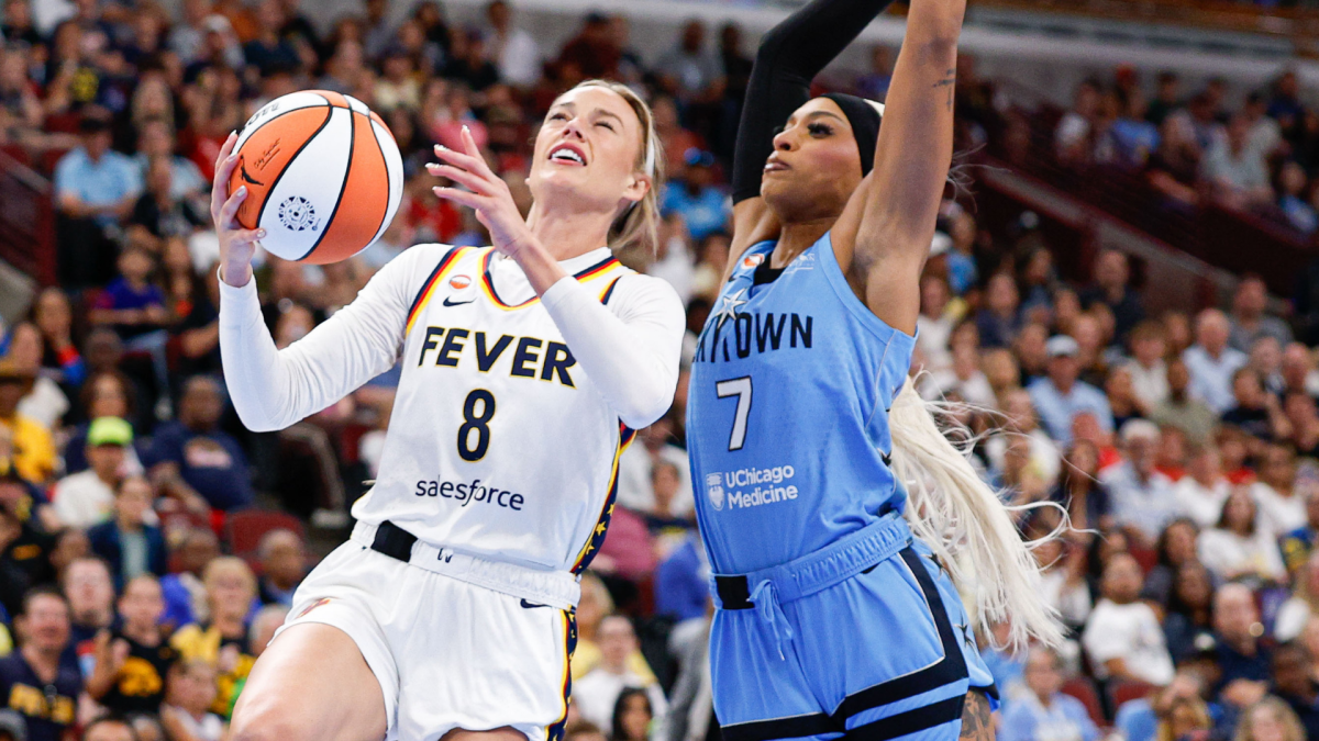 DiJonai Carrington says Sophie Cunningham foul was not intentional, declines to explain 'white privilege' post - CBS Sports
