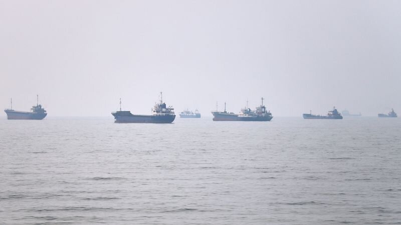 Live updates: Iran says Hormuz deal is close but US must meet commitments before strait reopens - cnn.com