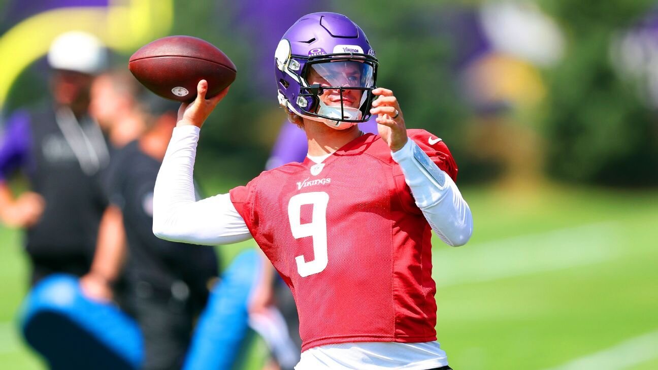 J.J. McCarthy wants to stay with Vikings after losing QB job - ESPN