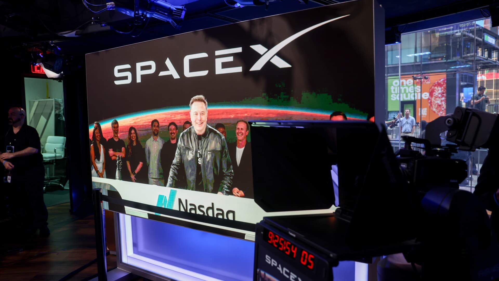 SpaceX earnings live updates: First report since IPO, Starlink and AI in focus - CNBC