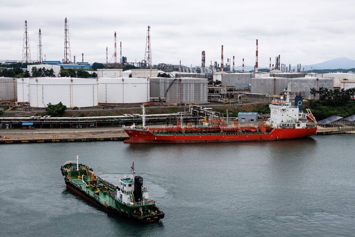 Oil Slumps, US Futures Rise on Iran Talks Optimism: Markets Wrap - Bloomberg.com