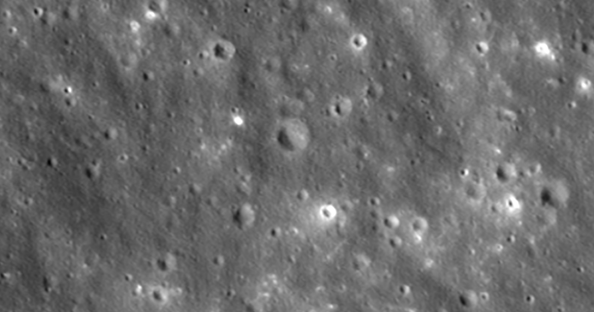 NASA spots new crater on the moon created when a SpaceX rocket crashed - NBC News