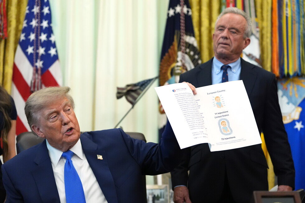 Trump signs executive order calling for spacing out childhood shots - AP News