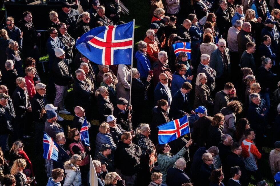 Trump's Greenland threats cast a shadow on Iceland's vote on whether to trigger EU membership talks - AP News